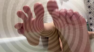 Skinny_lady69: Kaki Ketagihan Mesmerizin Tapak Kaki Berkedut