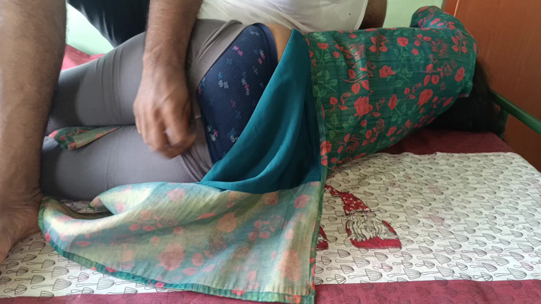 Wonder: Married Women Shared Bed and Hot Fucking with Neighbour Batchelor