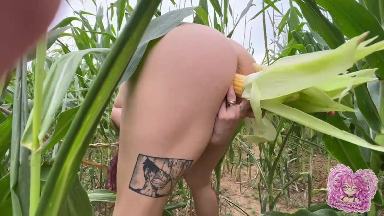 Magdalena Medusa: Magda a neobvyklé předměty Epizoda 3 - anglicky - Squirt - Libertine - Anál - Orgasmus