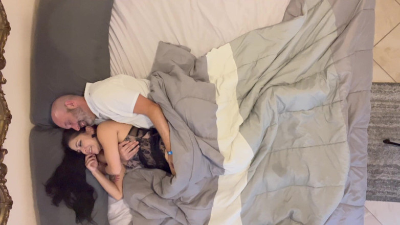 Island Boy Vids: 1 on 1 Cuddle Time with Sushii Xhyvette