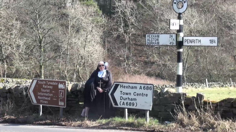 Dirty Doctors Clips: Nunnor på flykt