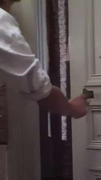 Retro-sex in einem hotelzimmer