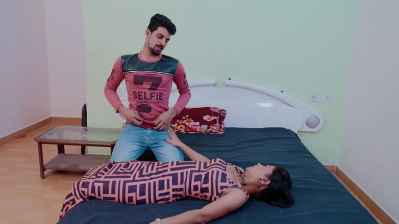 Tightmaal: Pasangan desi India panas berkongkek keras pada waktu pagi