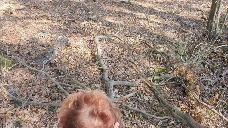 UserBitch1: Baisé Au Bord De La forêt