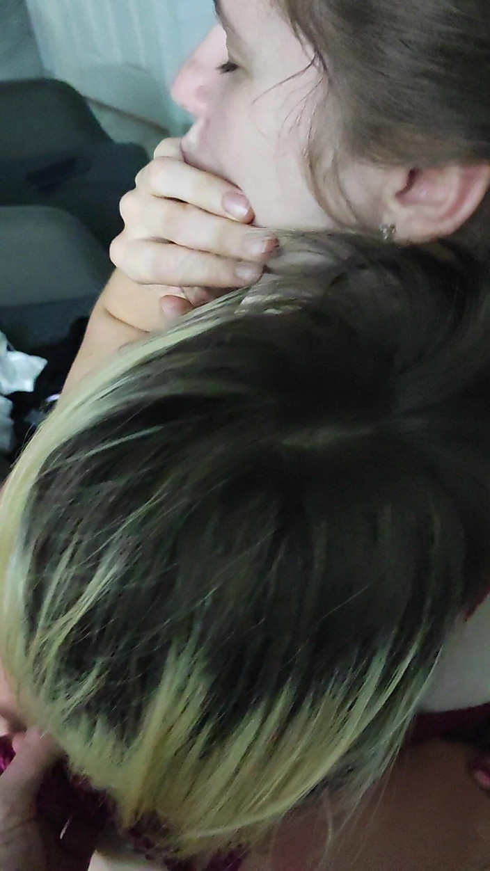FenekManul: I Kissed a Girl and I Liked It