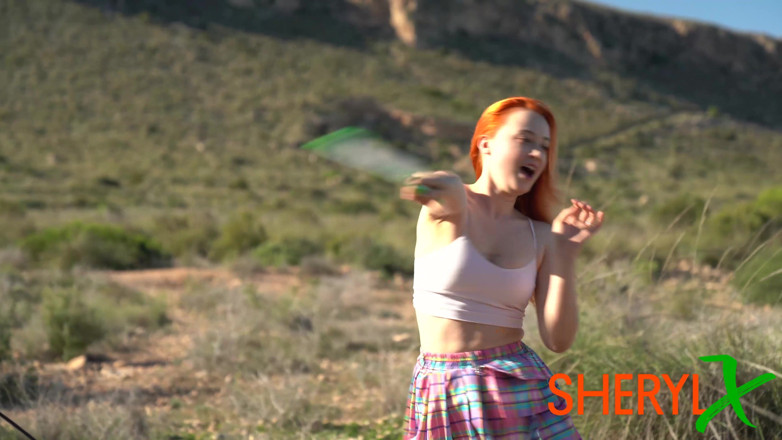 Sheryl X Sinclair: lesbiyan tening khelti hain, kharbooj khaati hain aur tamboo men...