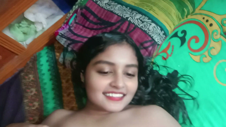 newsexmi12: Cute Girl First Time Losing Virginity. Very Painful Hardcore Sex....