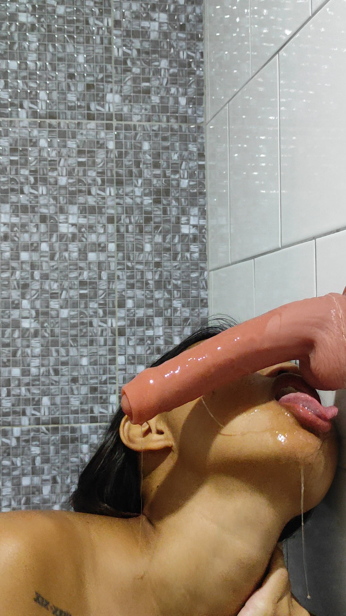 Cupcake: POV 슬루피 딥 스로트 - 애비타이