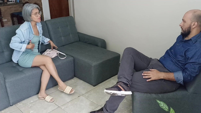 Swingersamateur40: Aku pergi ke dokter dan mendapatkan lebih dari sekadar janji....