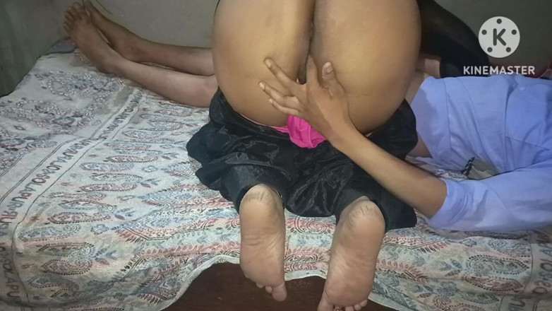 Savita5343: Itni Jor Se Chudayi Kri Ki Bhabhi Ka Moot Nikal...
