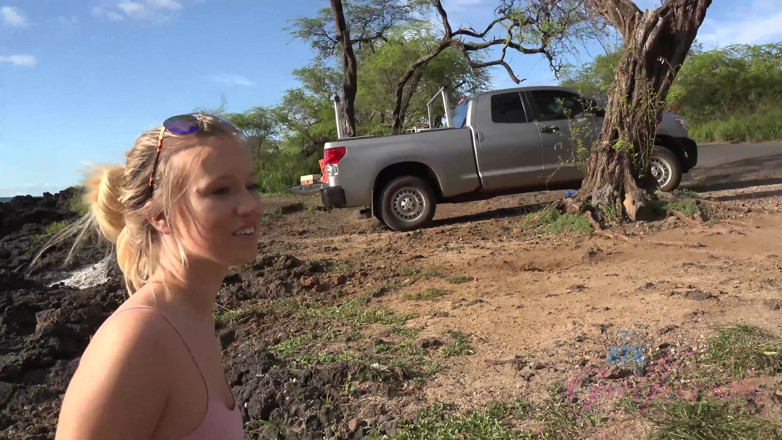 ATK Fans (Girlfriends): Vacanze virtuali in hawaii con bailey brooke parte 1