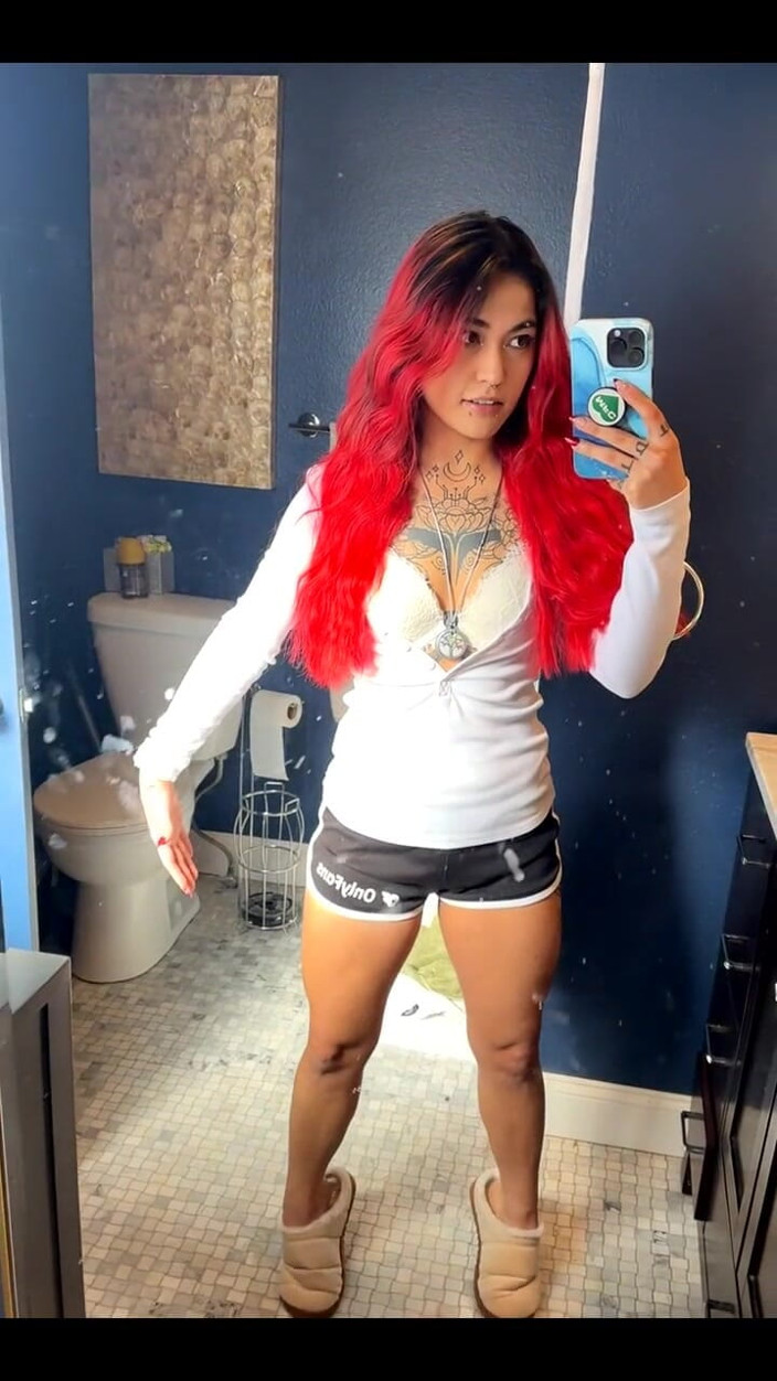 lilRavenFox: Little Woman