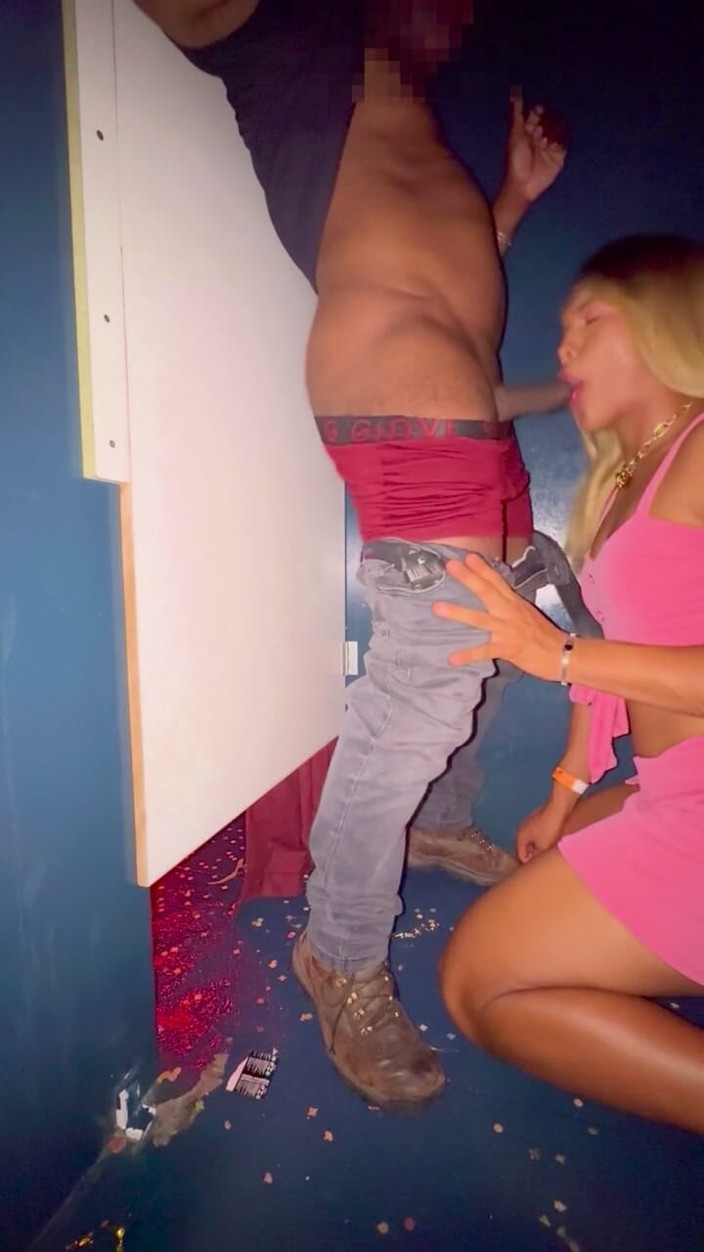 Andreialatina: Sucking the Party with Gifted Black