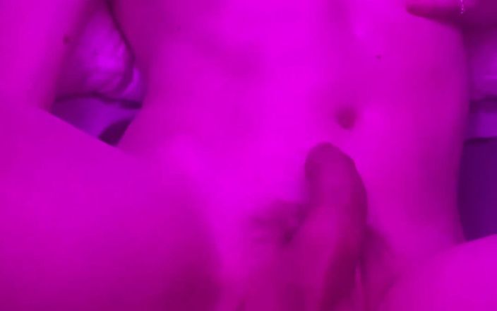 Brashen: Femboy anální orgasmus z vibrátoru