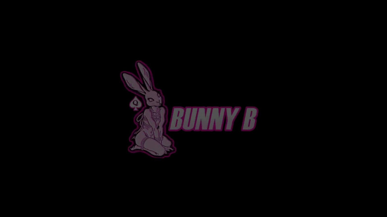 Kween Bunny B: 불 깊게 들어가는 Majic