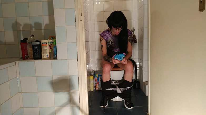 Beth Kinky: Pee and brown bear