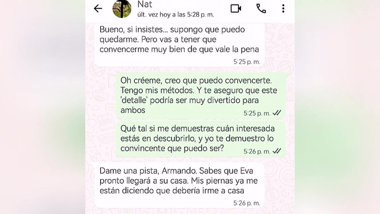 Armando Vicente: 和我继女最好的朋友的热辣聊天 - 真正的后入式性爱和口交视频