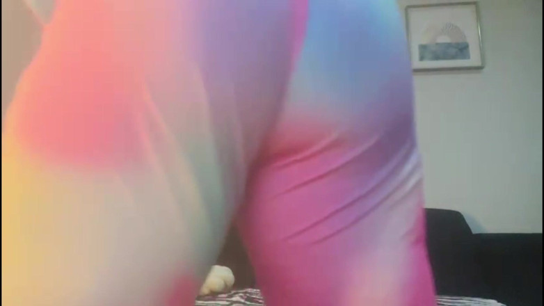 Maeling: Mummified Tiny Shoved in Anal Gym Pant