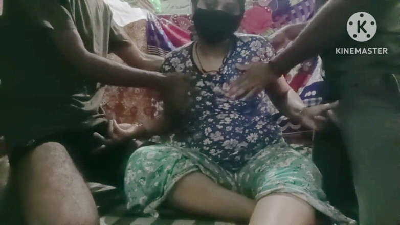 Poojakabir: Grande irmã ko amigo Ke Sath Khub desfrutar de Kiya