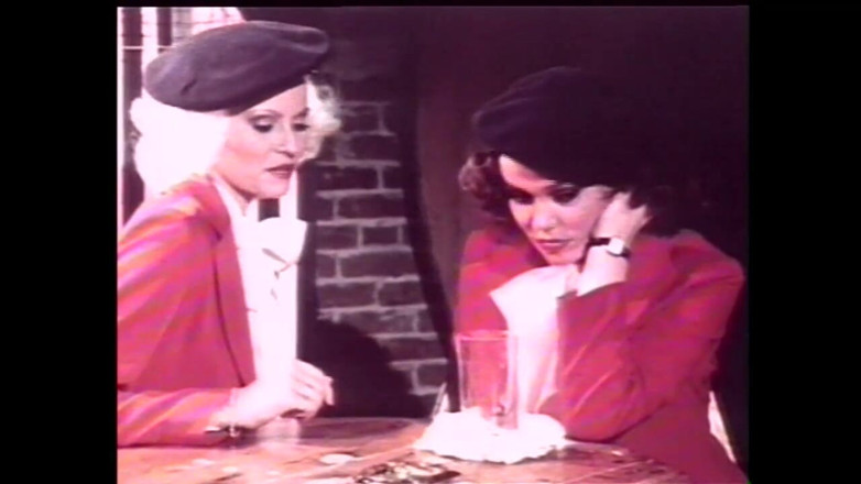 Vintage Usa: Zwei heiße retro-MILfs mit behaarter muschi in den arsch gefickt...