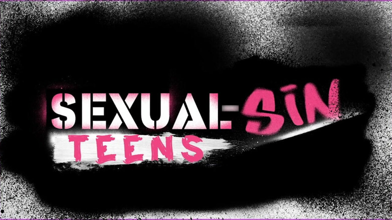 SEXUAL SIN TEENS: Coppia canadese scopa sul divano mentre un'amica li guarda e...