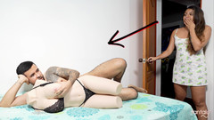 XxHomeMade: Jejda, nachytal jsem svého nevlastního bratra při masturbaci! (nečekaný konec)