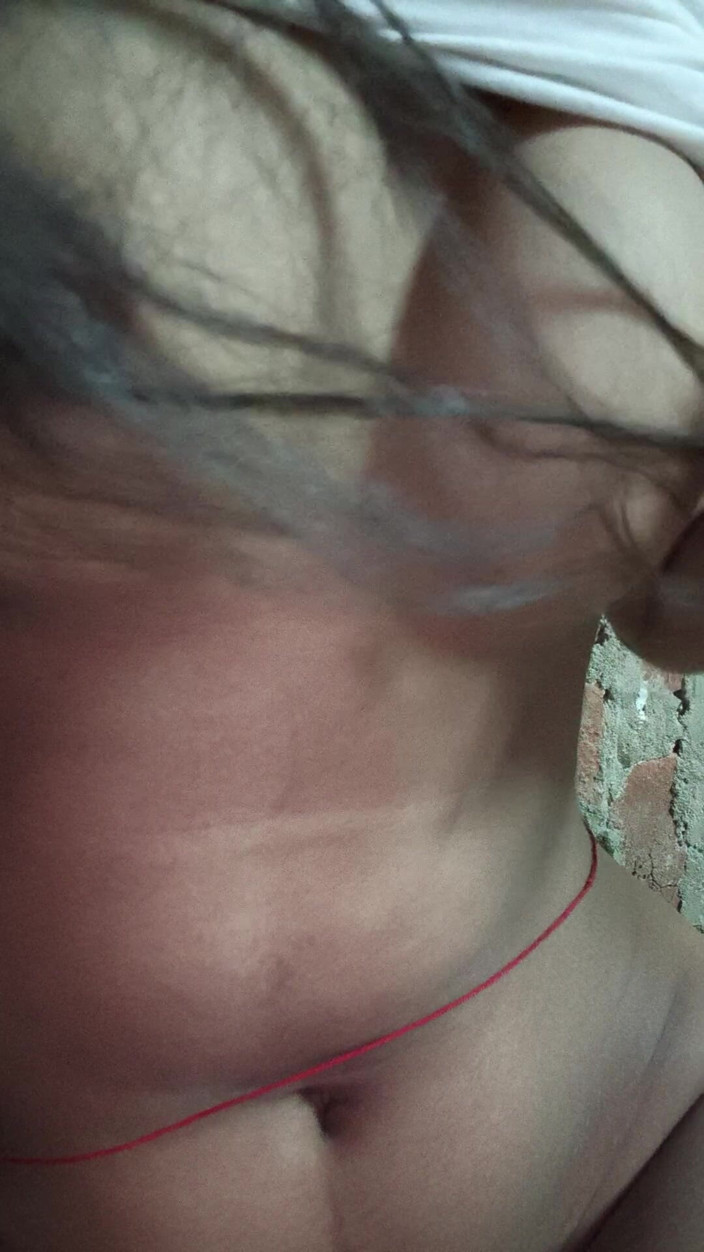 Monale2s: Сексуальное видео