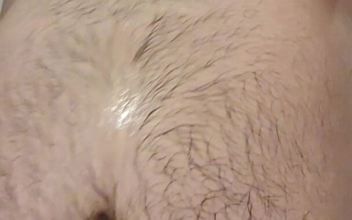 Chunky Belly Boy: Je me lave le ventre 1