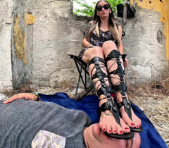 Mistressyammyboots: Gladiatrix de sumisión