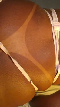 Latina De Brasil Con Un Culo Jugoso Follando a Cuatro Patas Hasta La Creampie. Tan Traviesa Y Sexy.
