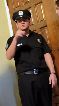Já a E děláme den policajta s Kortney Kane, Eva Karera