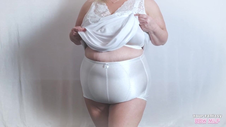 BBW_Wife: Cặp mông to tròn trong chiếc quần lót lớn - xem...