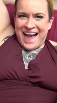 Logan begrüßt nachbar Quinn mit einem creampie