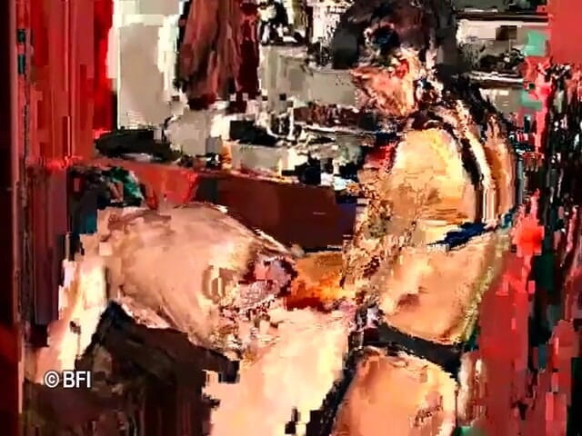 House of lords and mistresses in the spanking zone: Wilde brunette straft haar slaaf hard