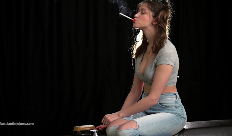 Russian Smokers: Sexy Russian Siren Smoking Cigarette Slow Tease