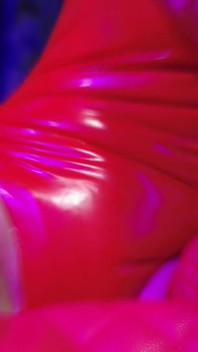 Červená gumová Femdom Paní Solo Fetiš Dominatrix Eva Latex BDSM Velký zadek MILF Sexy