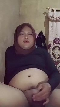 Ivvy Is Very Horny in Her Bedroom