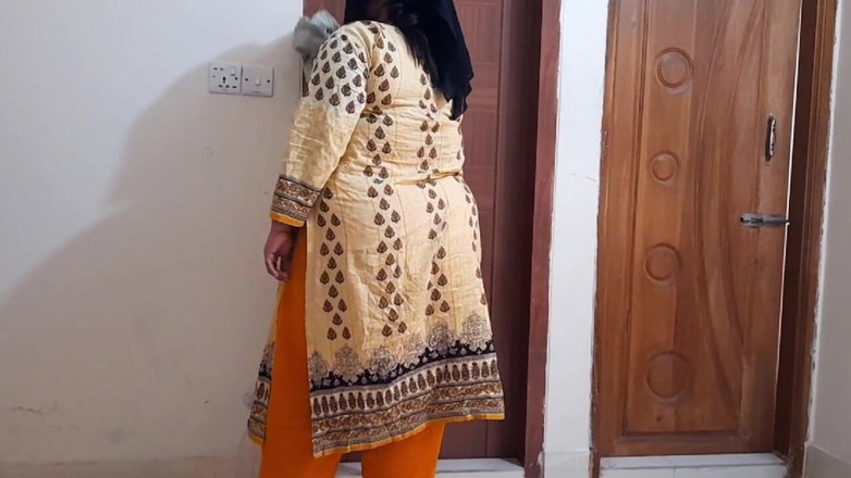 Aria Mia: Muslim velký zadek a obrovská prsa