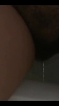Ardientes 69 - isteri saya matang kencing dan membasuh pepek berbulunya - Ardientes69