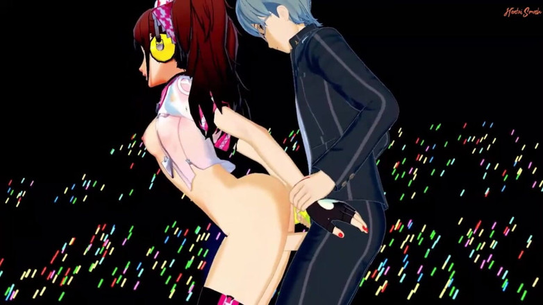 Hentai Smash: Roztomilý idol Rise Kujikawa je ošukaný zezadu před živým davem. Persona 4...