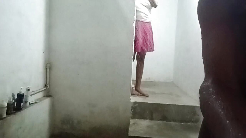 Bhai ne chodha jab use bathroom me muth marte pakri . Mota lund bur me dal kar pel diya (Nisha bhabhi fan club)