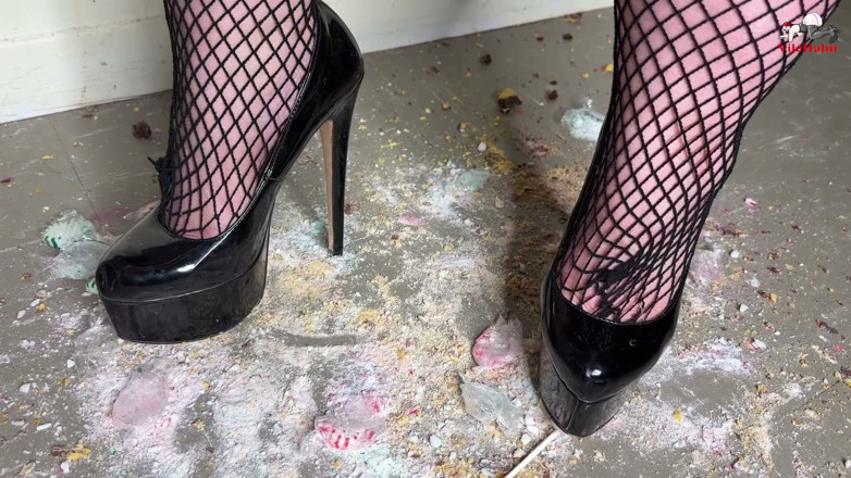 SophiaSylvan: Candy Crush Executrix