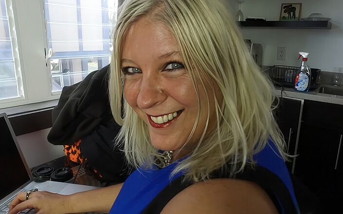 Scale Bustin Babes: Velha MILF BBW Rimms &amp;chupa Seu Caminho Para O Topo