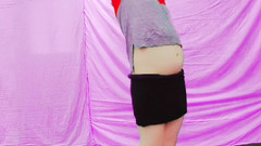 Kitty_Cross: Femboy ziet er verlegen uit tijdens het spelen met zijdeachtig...