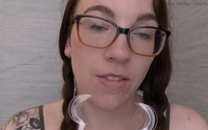 Lily O'Riley: 안경과 벌리기: 11분 치과 스펙툴럼 뻗은 침 세션
