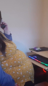 SSBBW sekretářka ponížená v práci šéfem - fantazie