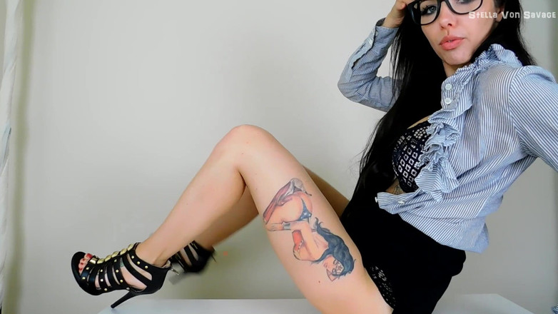 Stella Von Savage: Mislukte promotie - Office Sph Joi
