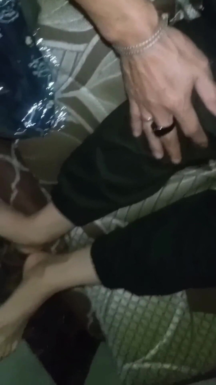 Amazingbeautycum: 子供の頃、女の子の後頭部をナイフで刺したことがあります。