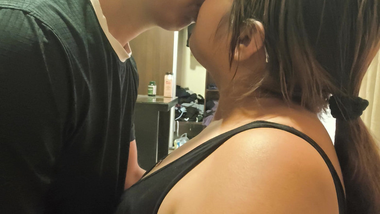 Moo DBOXXX: 和单身继母的一次化妆，她疯了