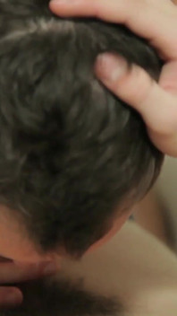 Ejaculează pe curul meu